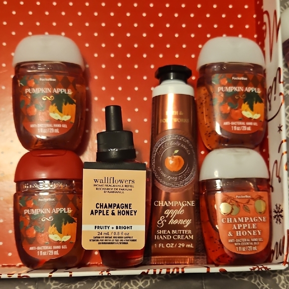 Bath & Body Works Accessories - Bath & Body Works Pumpkin Apple & Champagne Apple Honey Collection